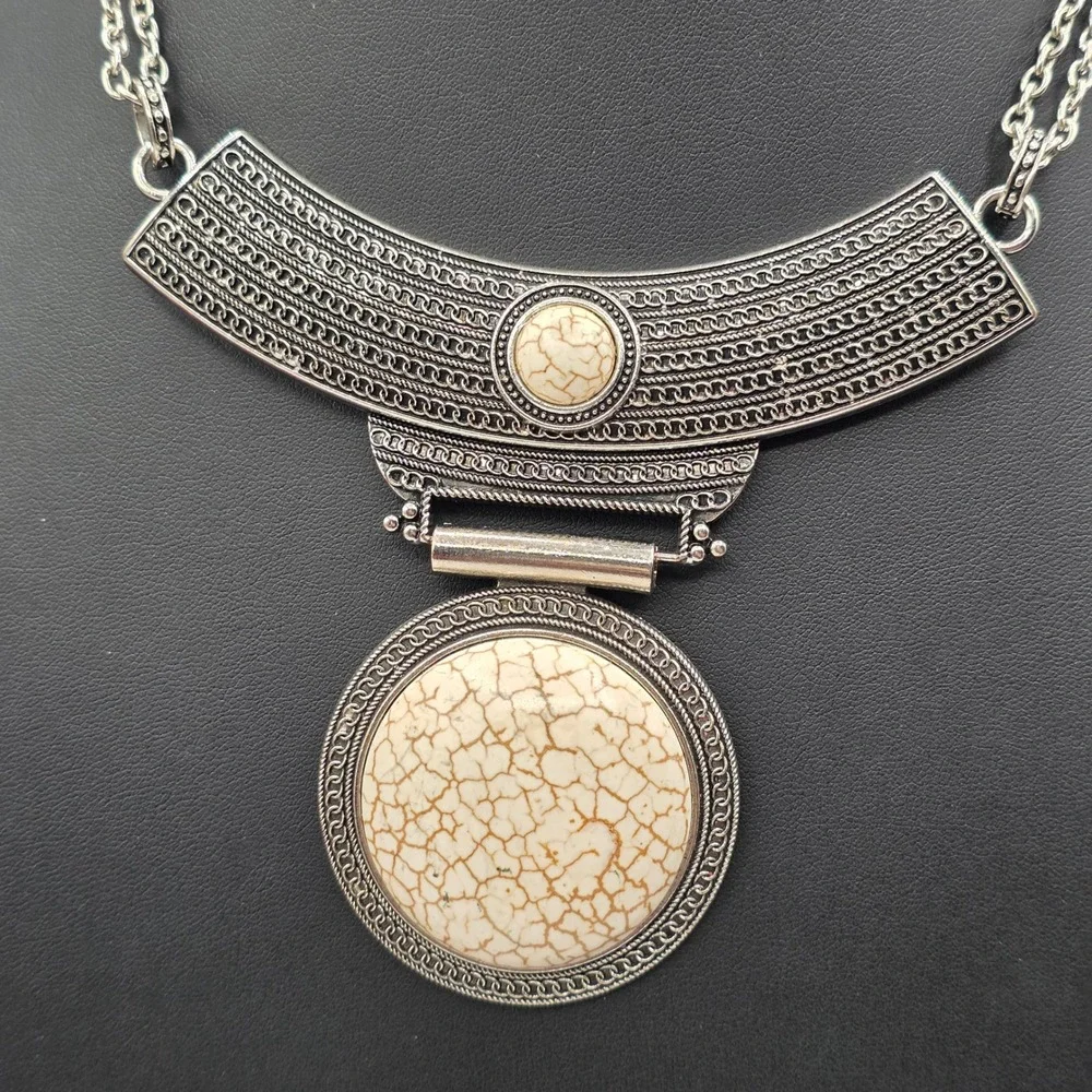 Bohemian Silver Tone Faux White Turquoise Tribal Statement Bib Necklace‎ 20